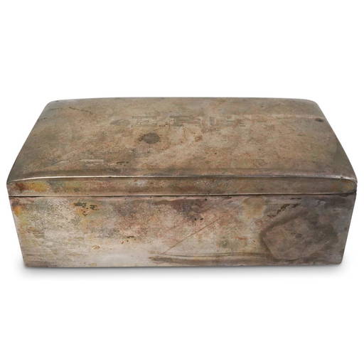 www.liveauctioneers.com