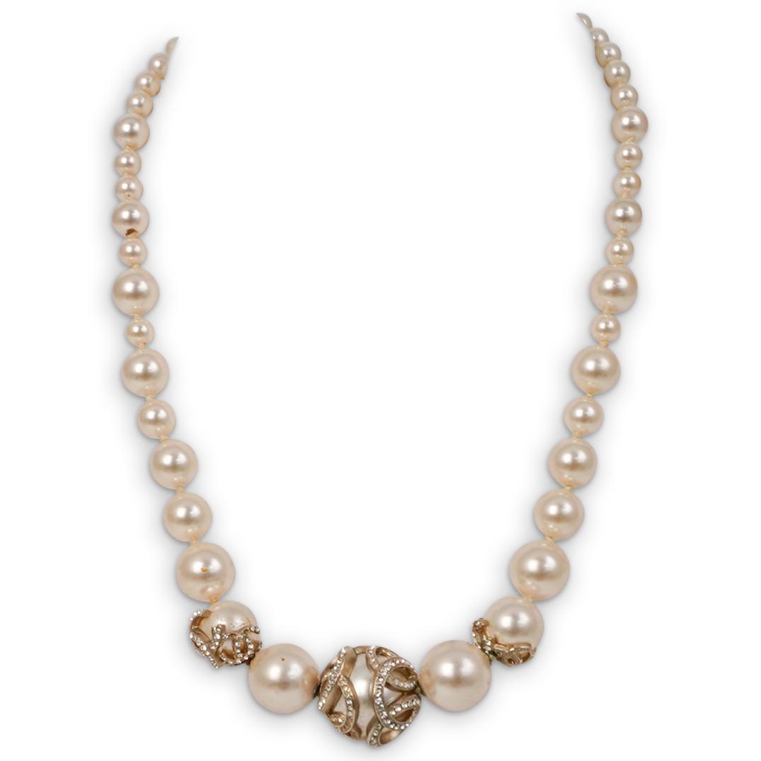 Chanel Costume Beaded Pearl Necklace (1 of 4)