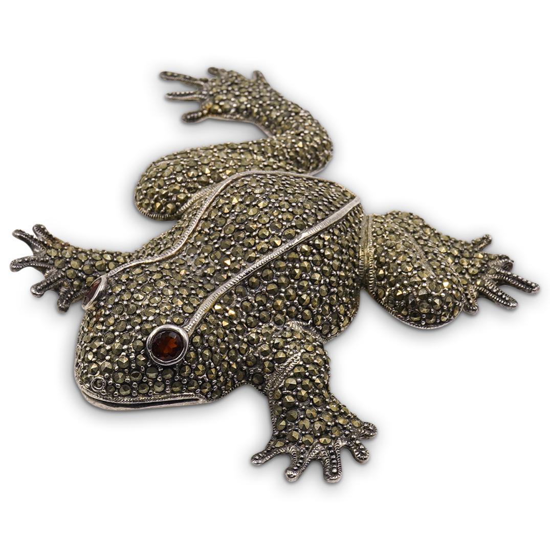 Figural Sterling Silver Frog Brooch (1 of 4)