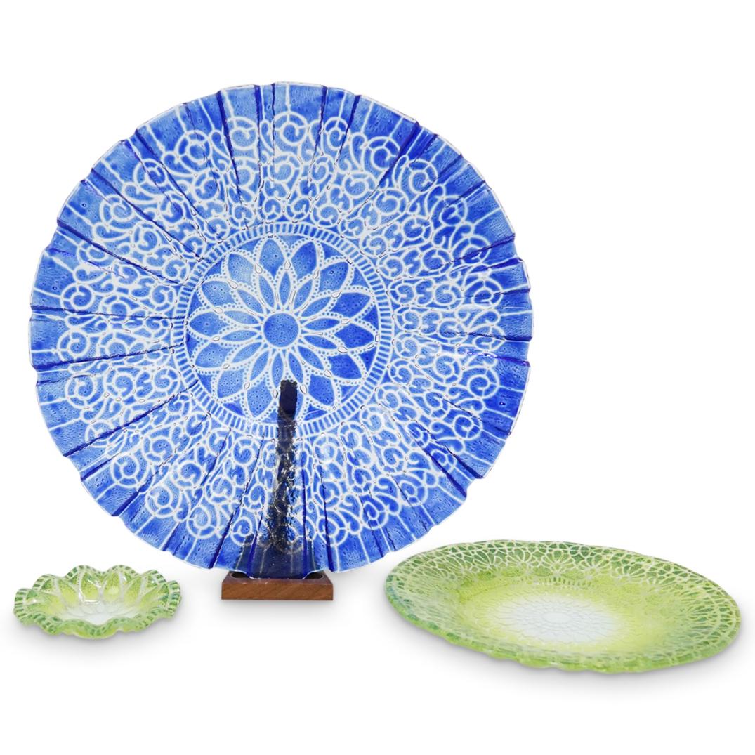 (3 Pc) Sydenstricker Neon Green Glass Plates (1 of 6)