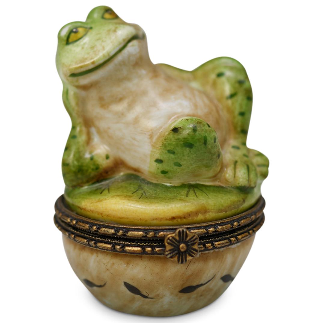 Vintage Porcelain Frog Pill Box (1 of 3)