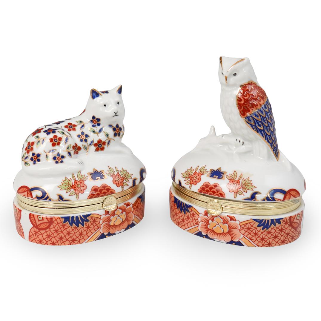 Pair of Porcelain Pillboxes (1 of 7)