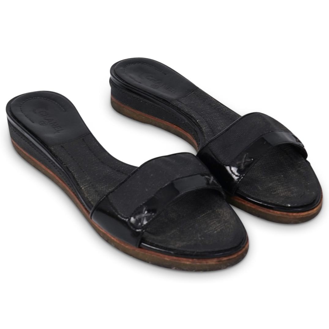 Chanel Ladies Sandals (1 of 3)