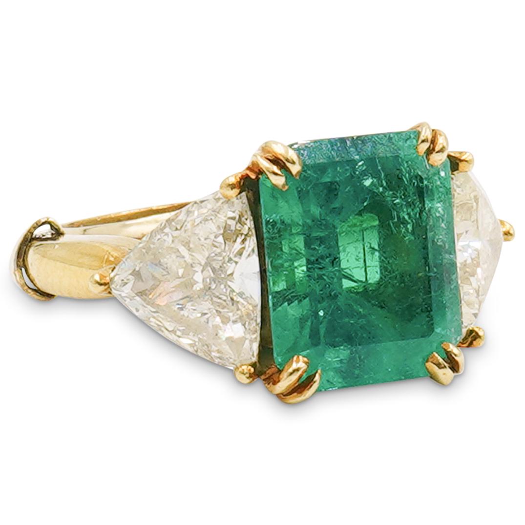 18k Gold Colombian Emerald and Diamond Ring (1 of 6)