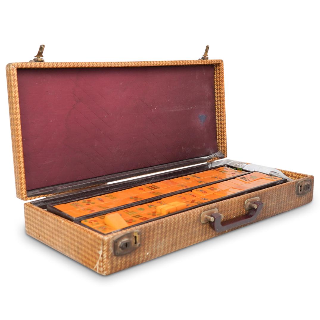 Vintage Mahjong Set (1 of 3)