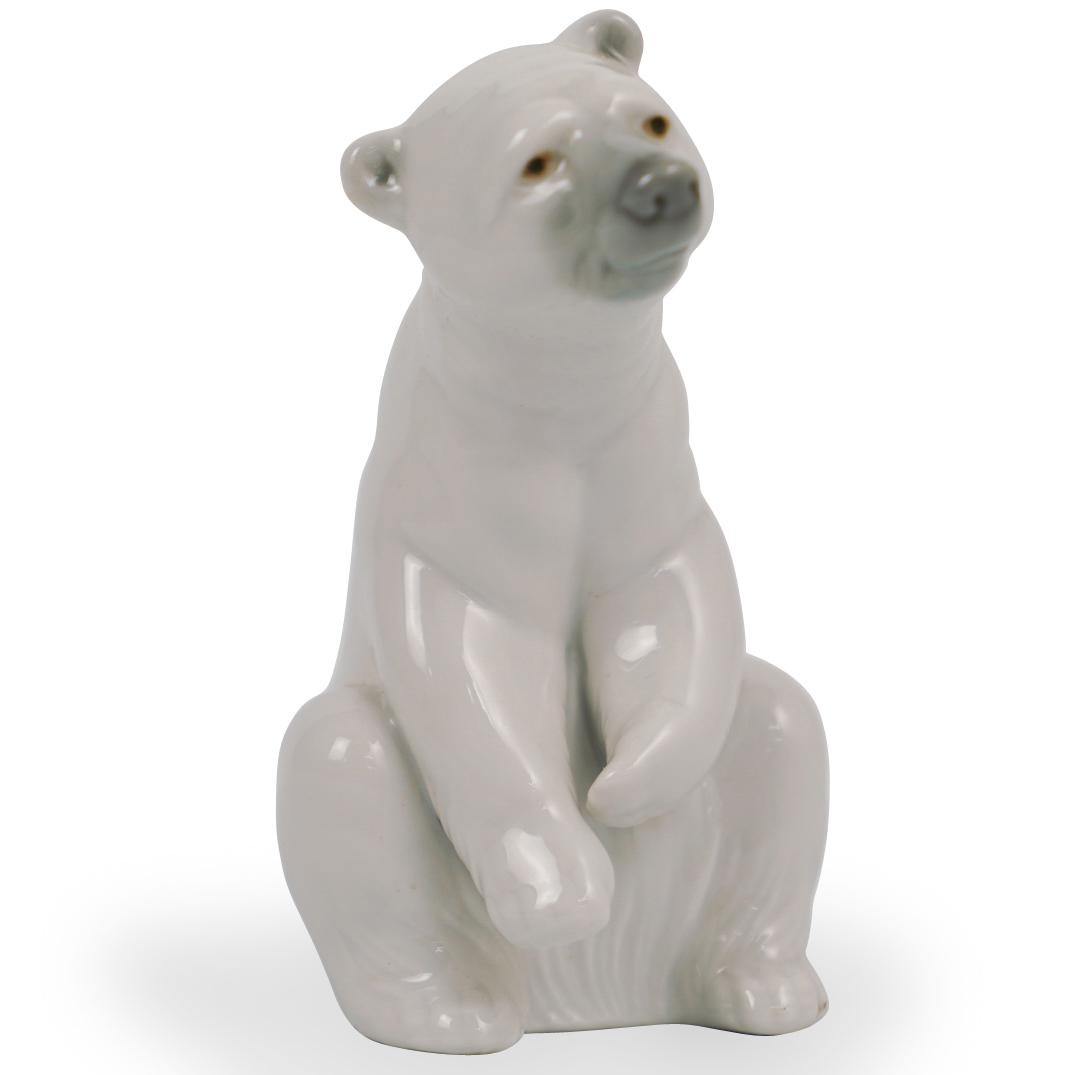 Lladro "Resting Polar Bear" Figurine (1 of 5)