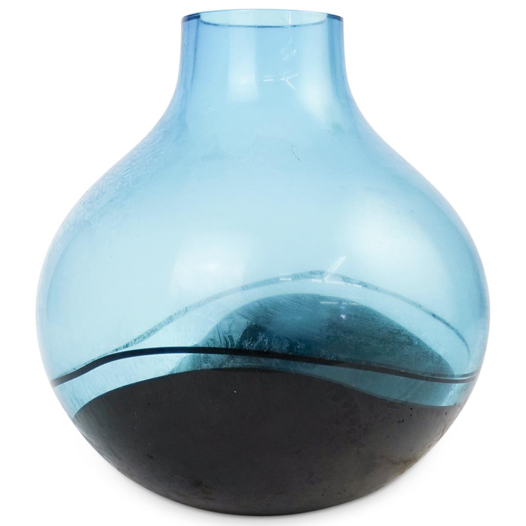 Seguso Glass Vase: DESCRIPTION: A Seguso Murano blown glass vase with black to blue color design. CIRCA: 20th Cent. ORIGIN: Italy DIMENSIONS: H: 10" x D: 9.5" CONDITION: Great condition. See lot description for details 