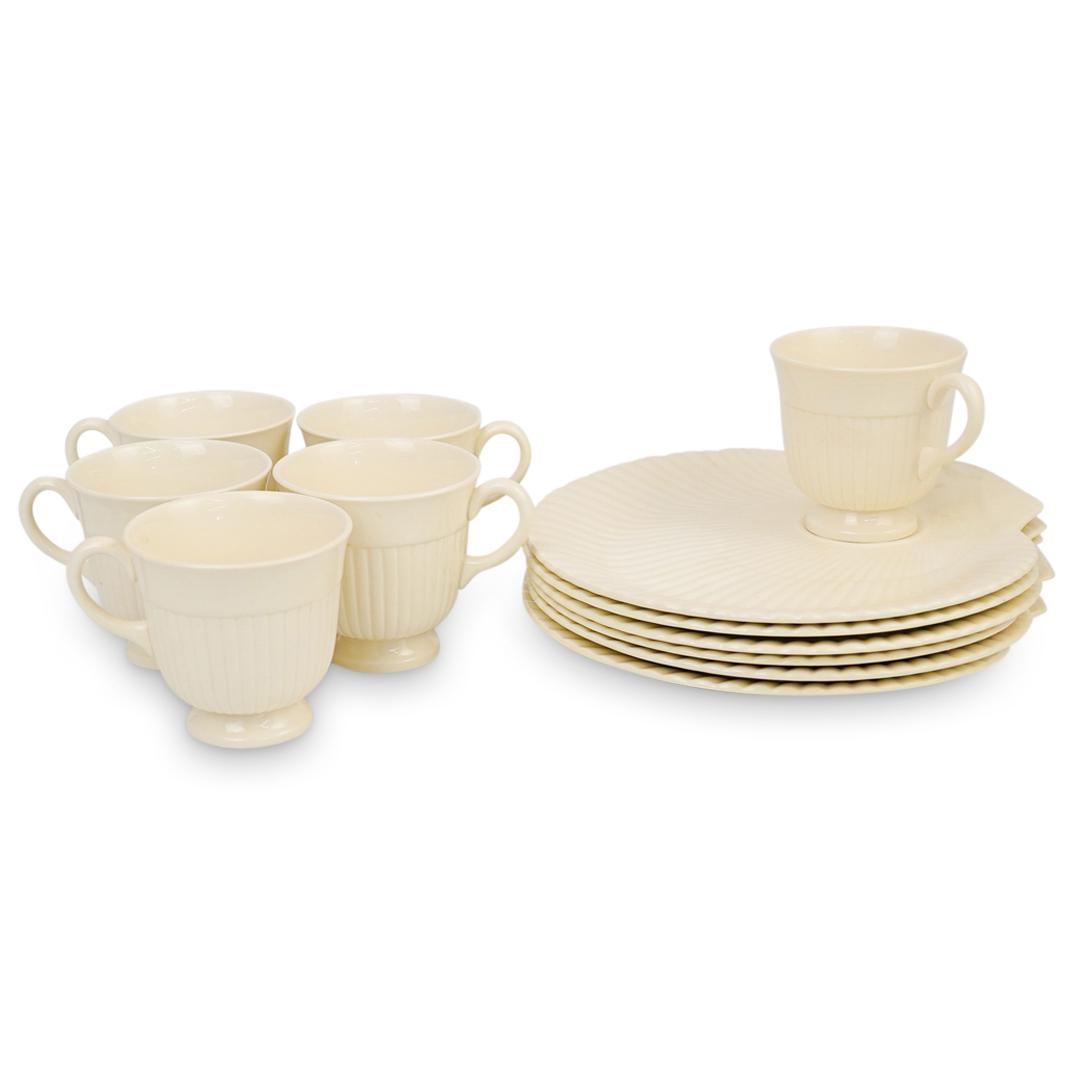 (12 Pc) Wedgwood Nautilus Shell Cup & Snack Plate Set (1 of 4)