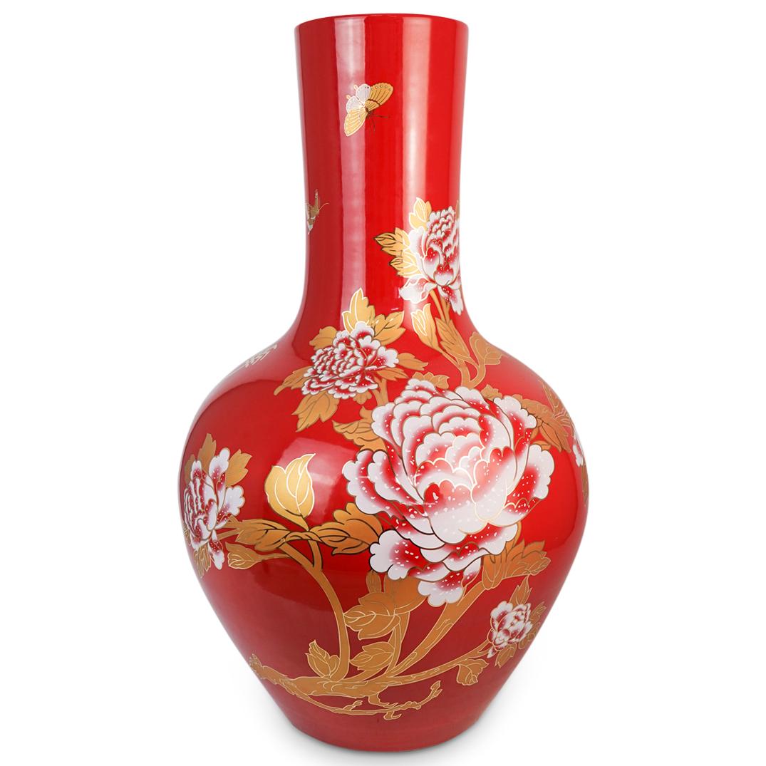 Chinese Red Ceramic Vase (1 of 7)