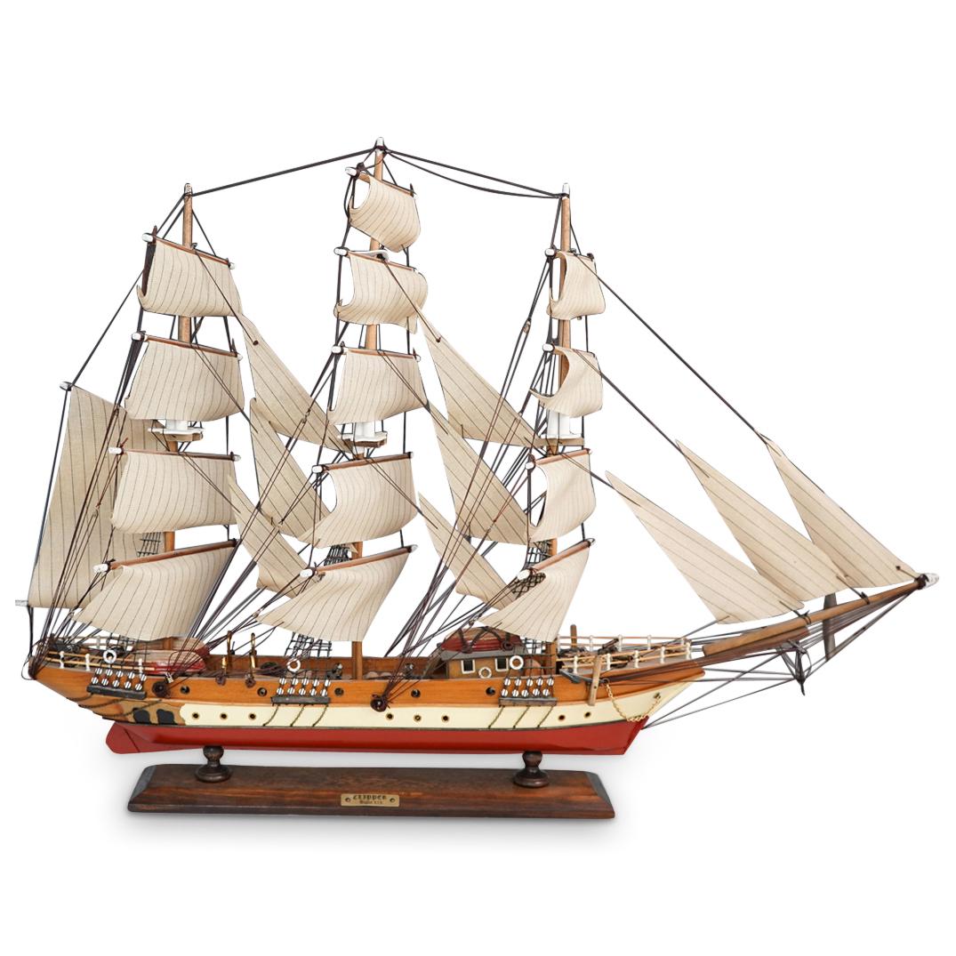 Large Clipper Ship Siglo XIX Model (1 of 5)