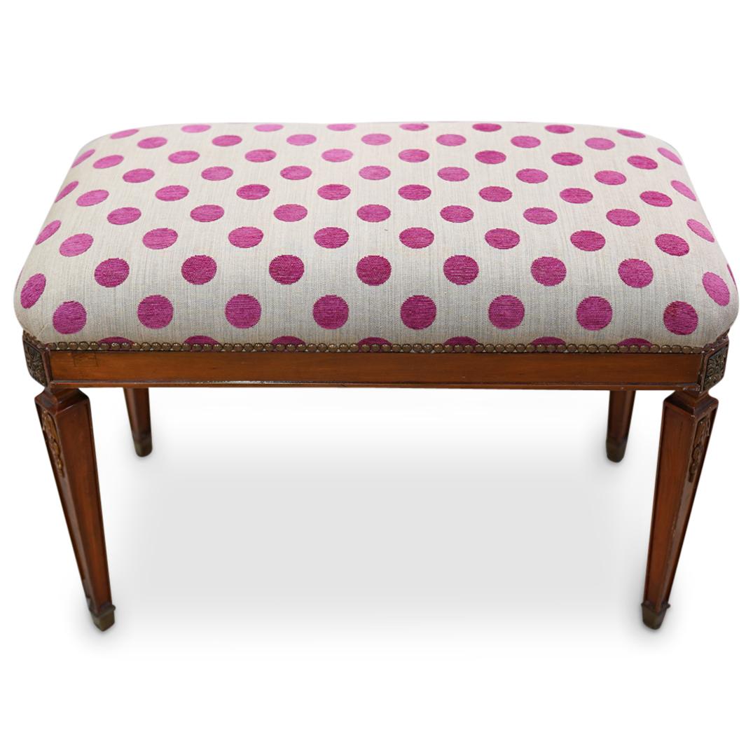 Classical Dressing Bench (1 of 4)