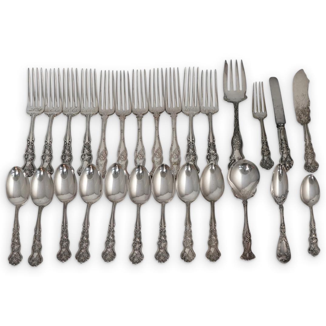 (27Pc) Rogers & Misc. Silverplate Flatware Set (1 of 5)