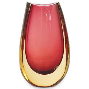 Luigi Onesto X Oggetti Murano Glass Vase: DESCRIPTION: A Murano Luigi Onest for Oggetti blown glass vase with cranberry to amber colored hues. Marked with "Oggetti" label. Signed: "L. Onesto, Murano, Italy" underneath. CIRCA: 20th Cent,