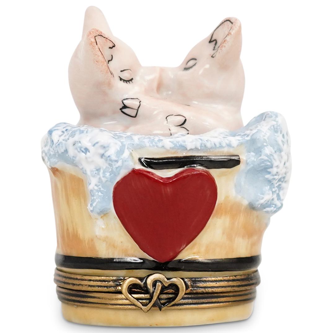 Limoges La Gloriette "Pigs Kissing" Trinket Box (1 of 7)