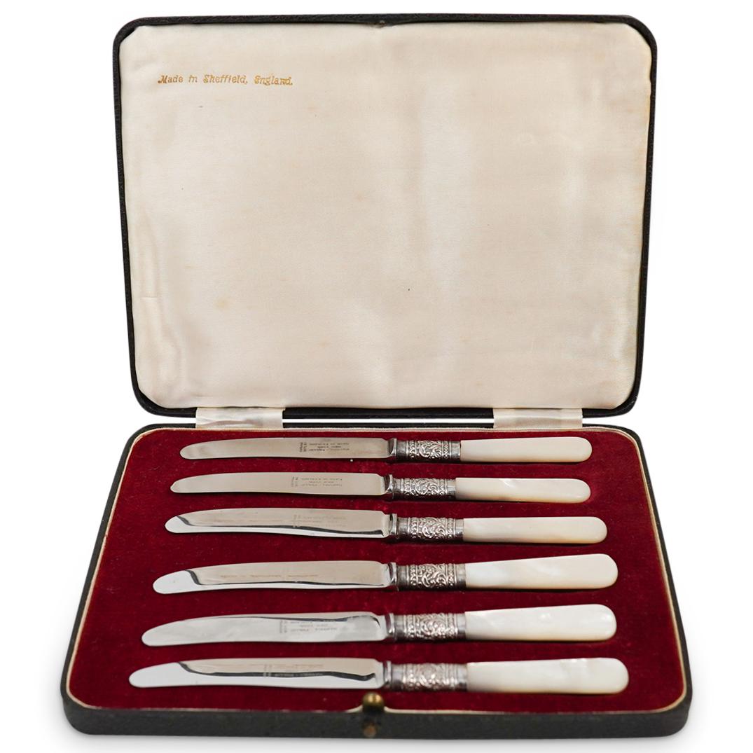 Sheffield Mother of Pearl Spreader Set (1 of 4)