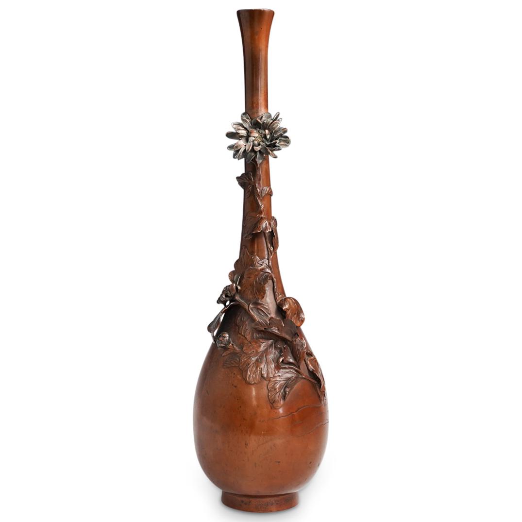 Japanese Meiji Bronze Vase (1 of 7)