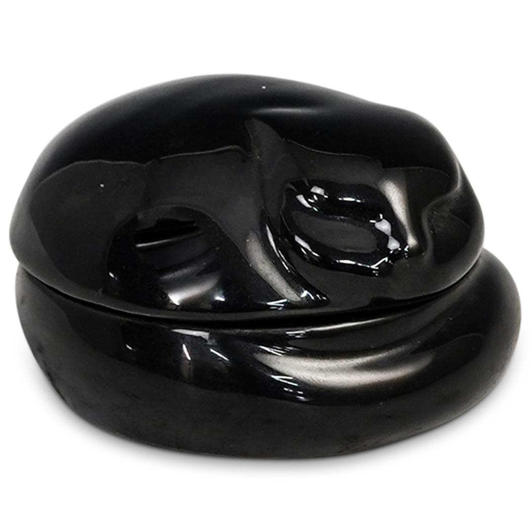 Tiffany and  Co. Porcelain Cat Box (1 of 4)