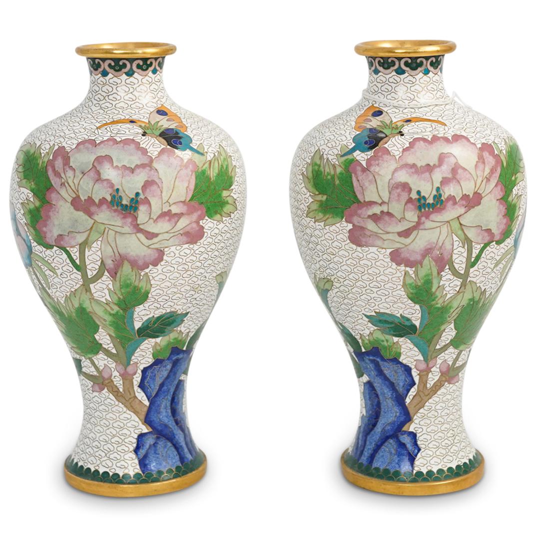 Pair of Chinese Cloisonne Vases (1 of 7)