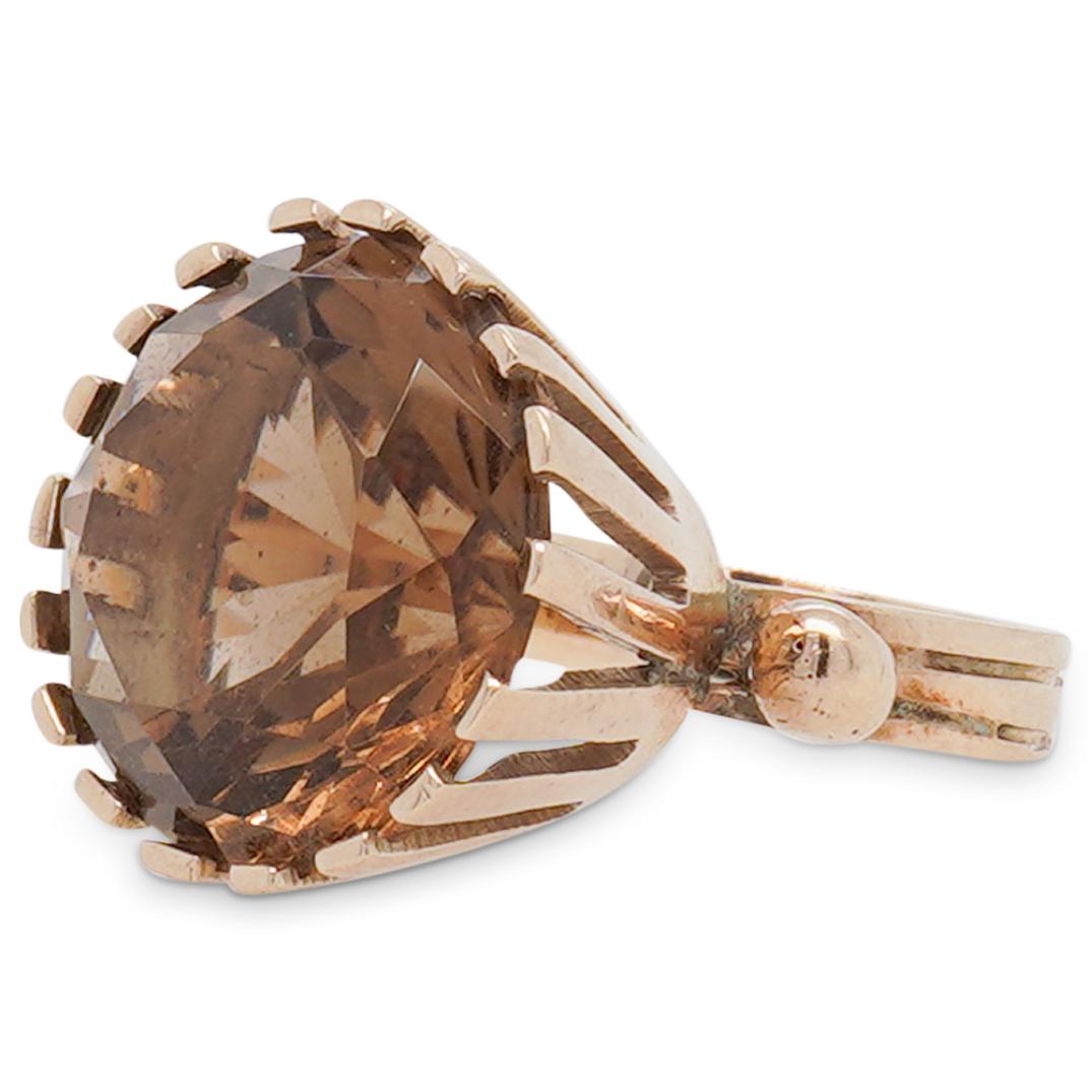 Yellow Gold & Emerald Ring (1 of 3)