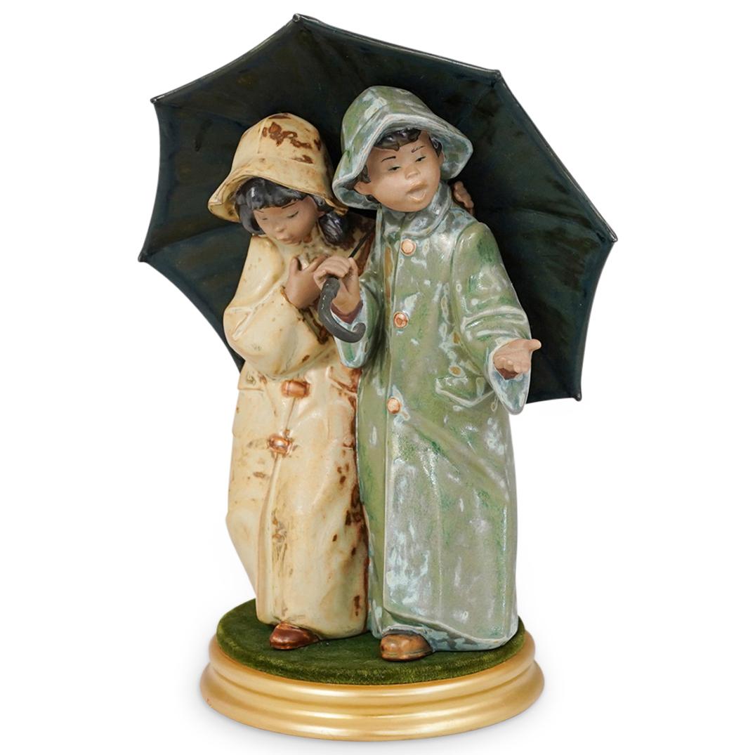 Lladro "Under The Rain" Porcelain Figurine (1 of 5)