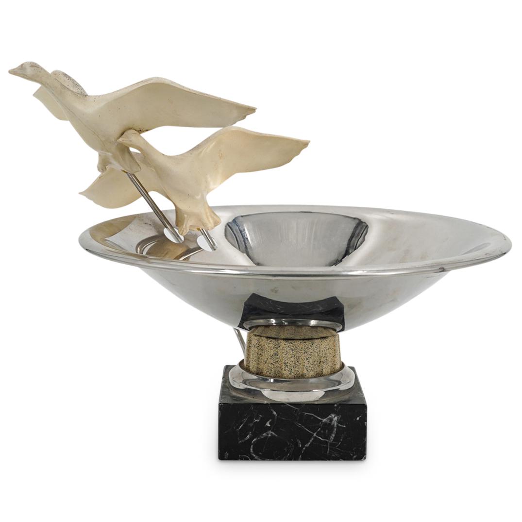 Centerpiece Bowl with Ducks (1 of 6)