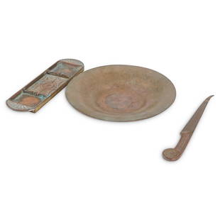 (3 Pc) Antique Tiffany Studios Bronze Desk Set: DESCRIPTION: (3 Pc) An antique Tiffany Studios three-piece bronze desk set. This is an Art Deco style set by designer Louis Comfort Tiffany, in solid bronze. The set includes: one (1) round tray, one