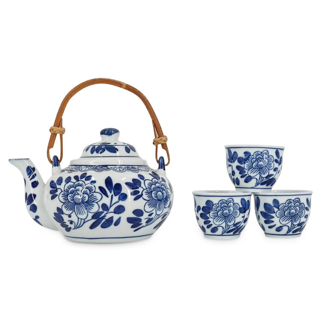 (3 Pc) Chinese Blue & White Floral Tea Set (1 of 7)