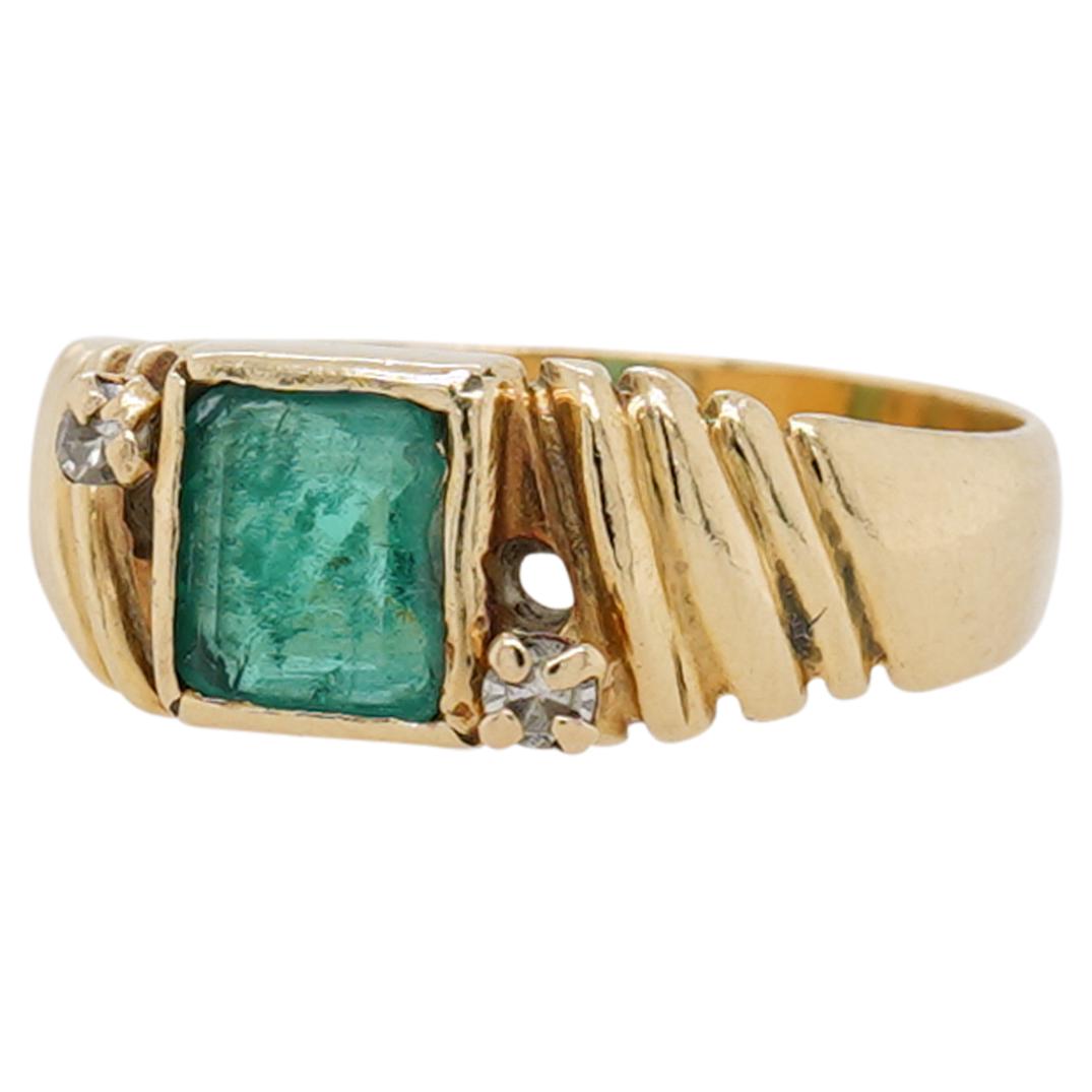 18k Gold and Colombian Emerald Ring (1 of 4)