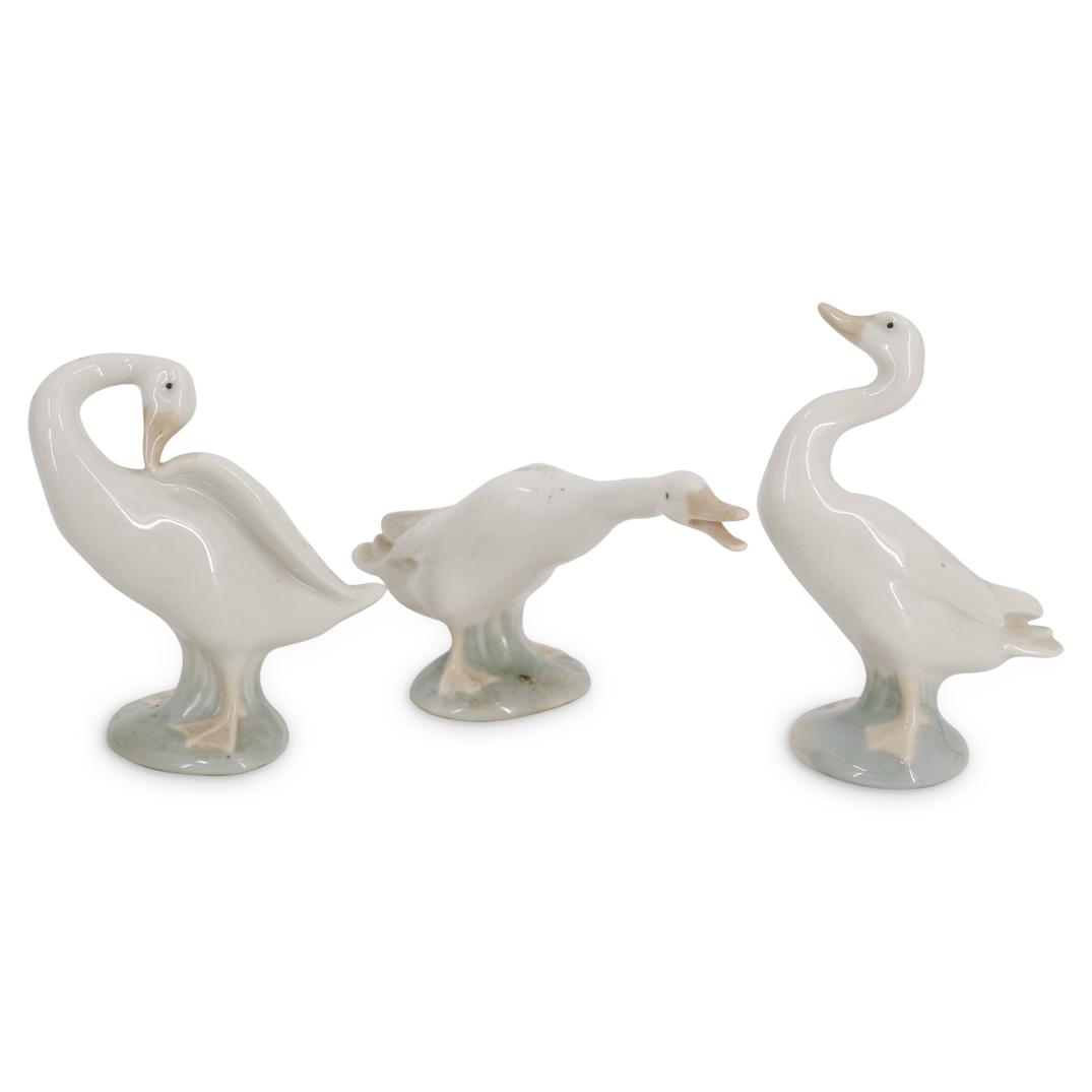 (3 Pc) Lladro Duck Porcelain Figure Lot (1 of 5)