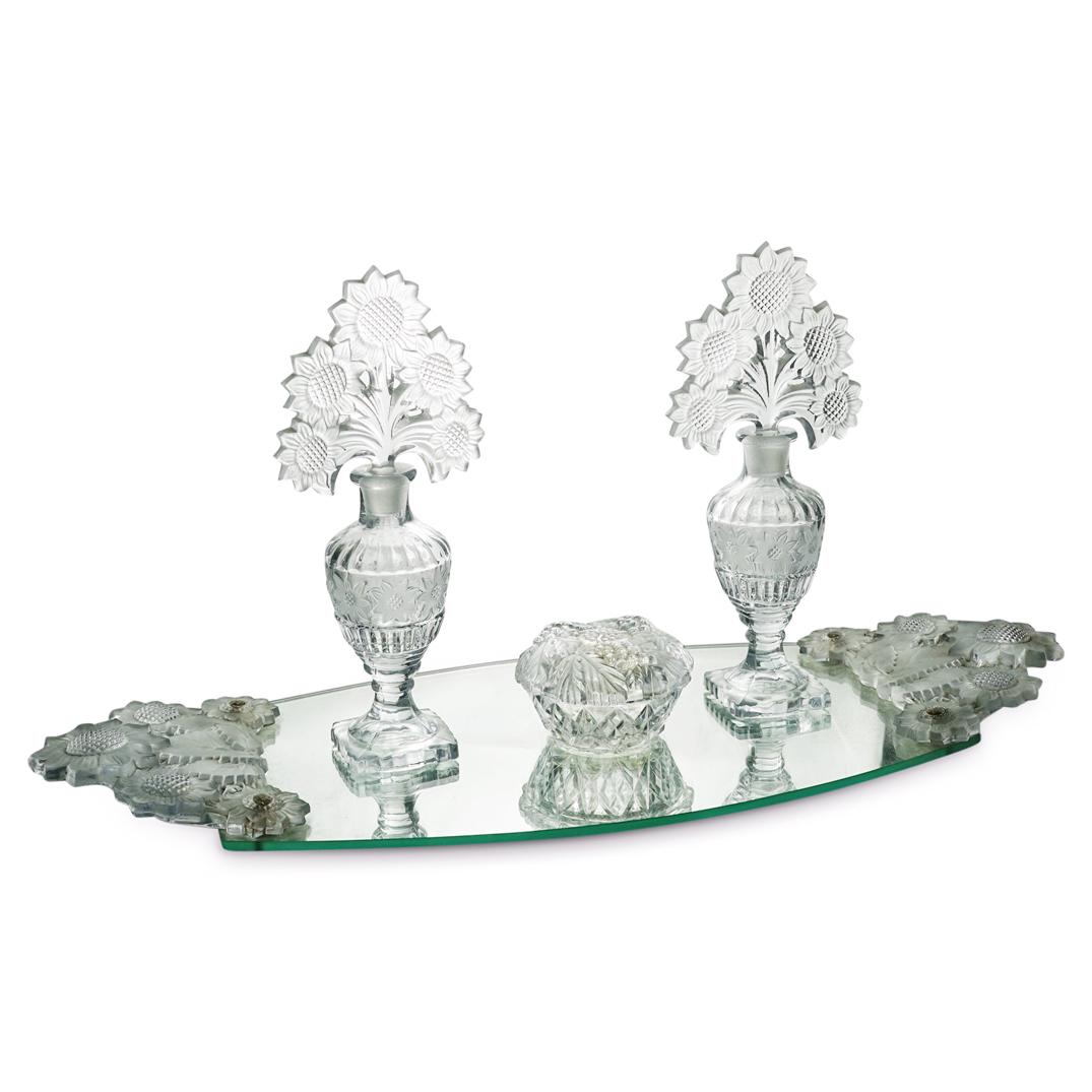(4Pc) Floral Frosted Glass Vanity Set (1 of 10)