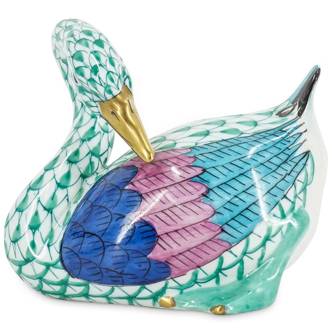 Herend Fishnet Porcelain Swan (1 of 4)