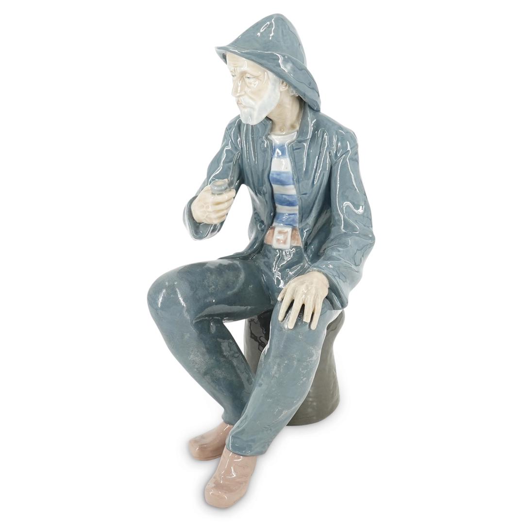Nao Lladro "Large Old Fisherman with Pipe" (1 of 7)