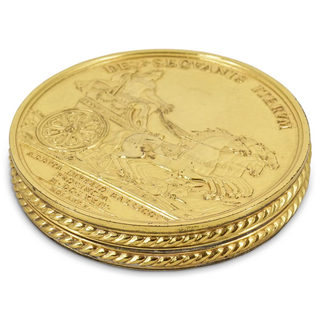 Commemorative Medal Compact Case (1 of 4)