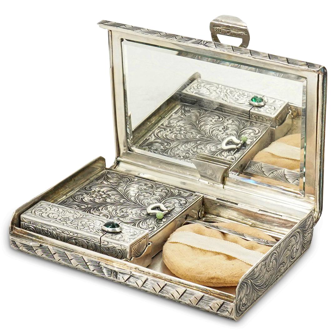 Italian 800 Silver Ornate Makeup Hinged Case (1 of 13)