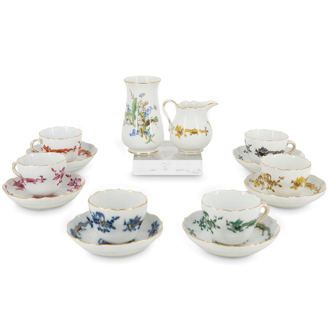 (14Pc) Meissen "Court Dragon" Porcelain Service Set: DESCRIPTION: (14Pc) Meissen "Court Dragon" porcelain service set, featuring multi-colored dragon and pheasant motifs with gilt details. Crossed swords marks in underglaze-blue, various impressed marks