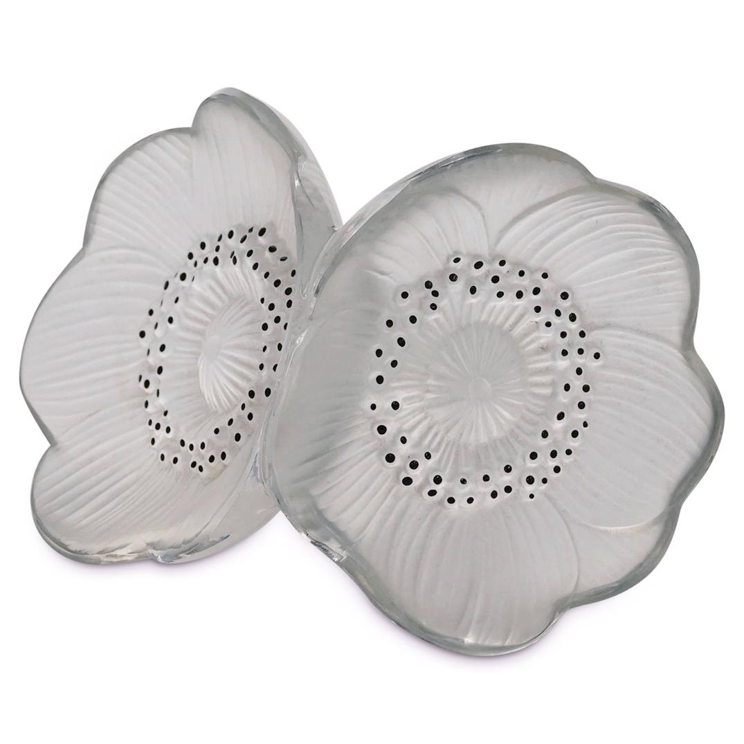 Lalique Crystal â€œDeux Anemonesâ€œ Floral Paperweight (1 of 5)