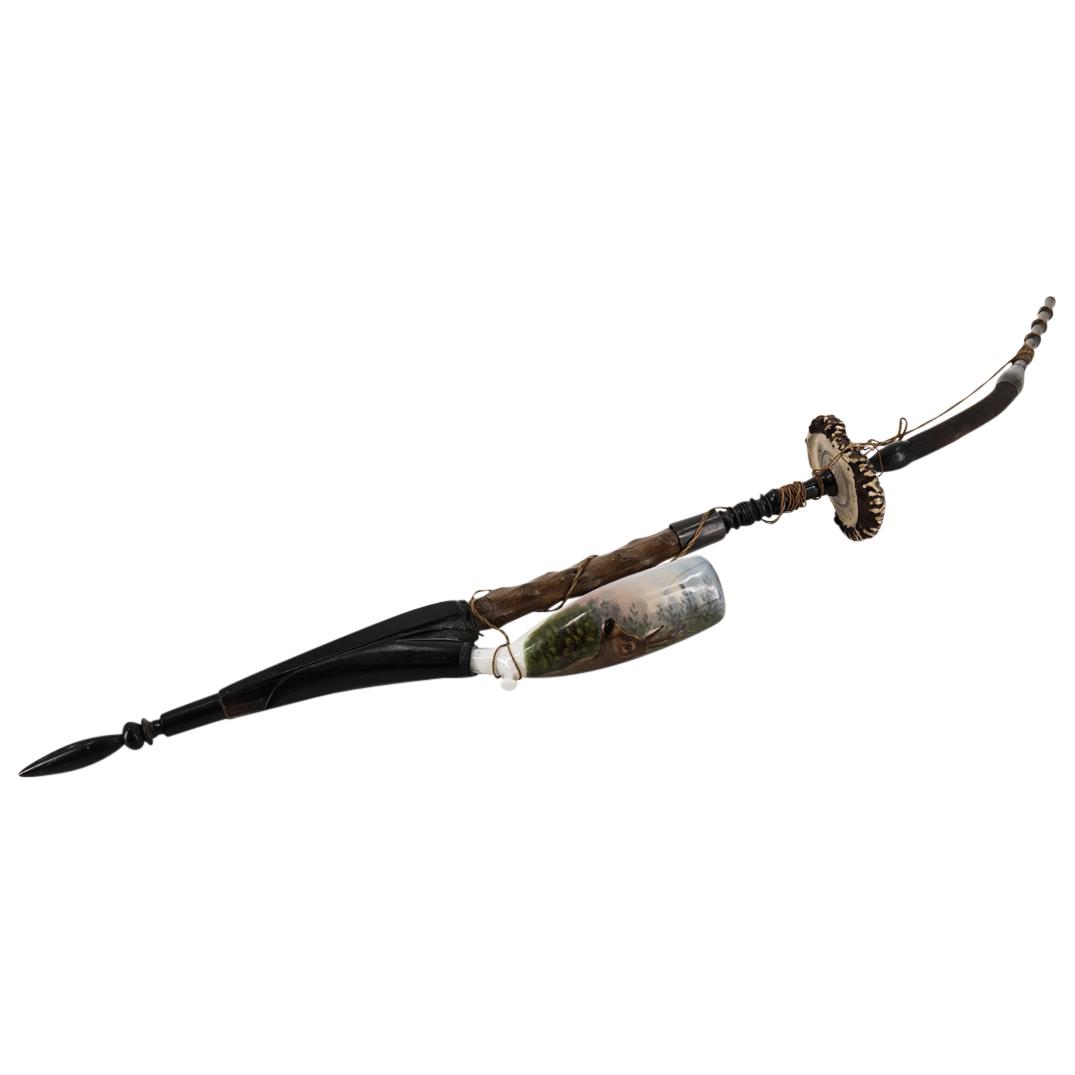 Bavarian Style German Porcelain Bone and Horn Hunter Pipe: DESCRIPTION: Bavarian-style hunter's pipe composed of a porcelain bowl decorated with a hand-painted scene of a deer among foliage, a wooden lower shank embellished with a bone disc, an adjustable upp