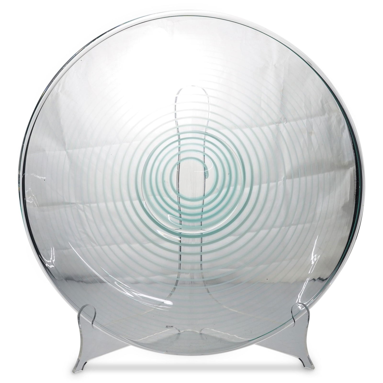 Gino Cenedese Spiral Stripe Charger: DESCRIPTION: Clear glass charger designed by Gino Cenedese featuring a sea green spiral from its center to its rim. CIRCA: 20th Century ORIGIN: USA DIMENSIONS: H: 2" D: 15" Have a similar item to sell