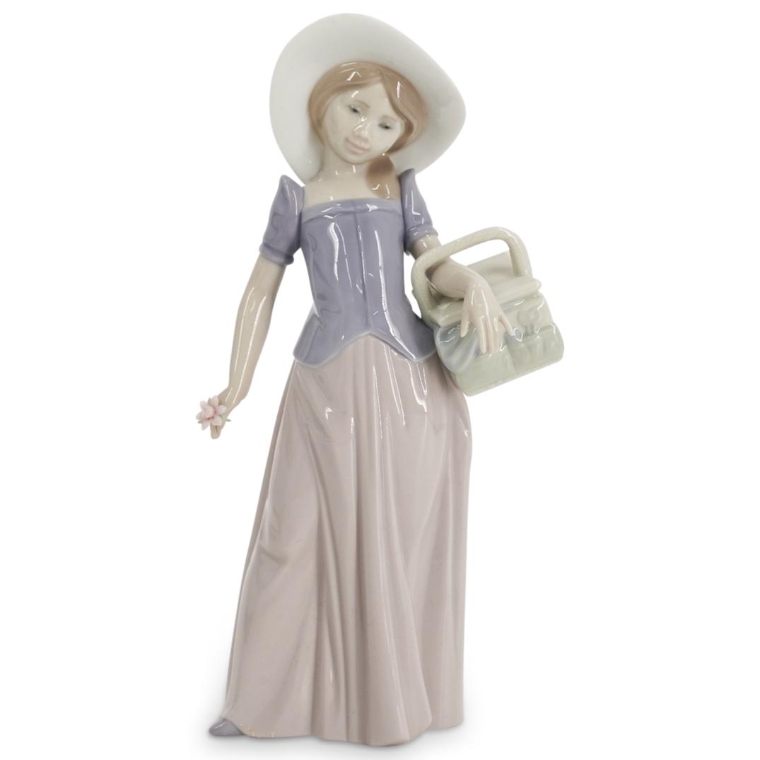Lladro 1997 "Tailor Made" Event Porcelain Figurine (1 of 6)