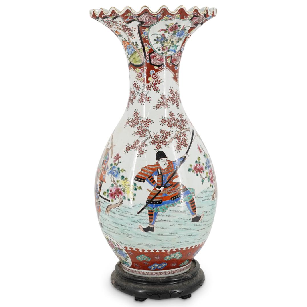 Large Japanese Porcelain Vase With Stand (1 of 8)
