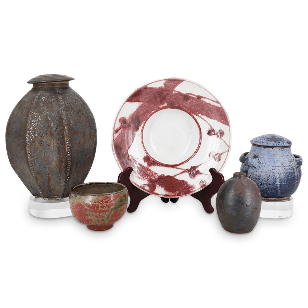 (5 Pc) Stoneware And Ceramic Pottery (1 of 9)