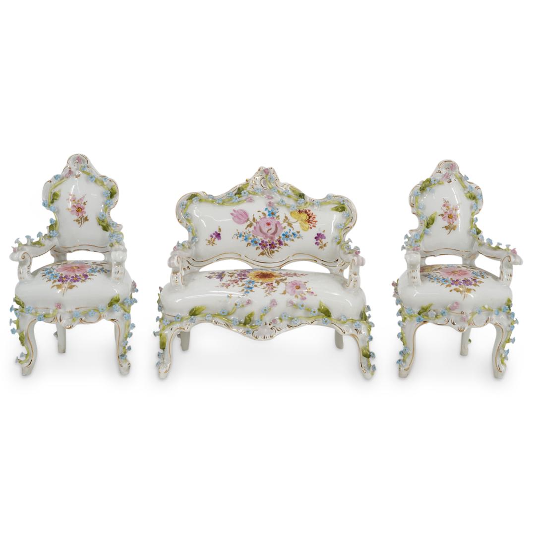 (5 Pc) 19th Cent. German Dresden Porcelain Miniature Furniture (1 of 4)