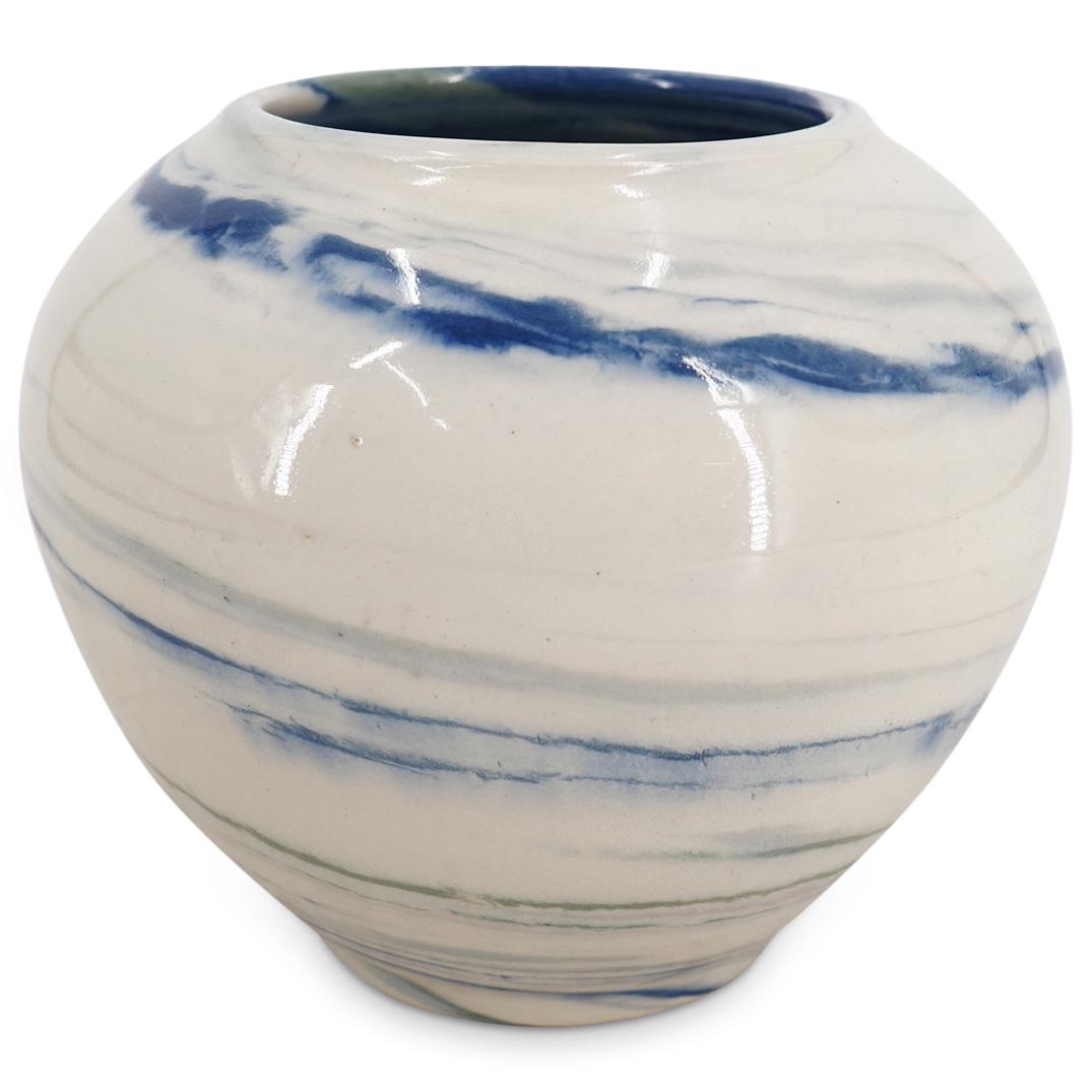 Studio Pottery Blue & White Pot (1 of 4)
