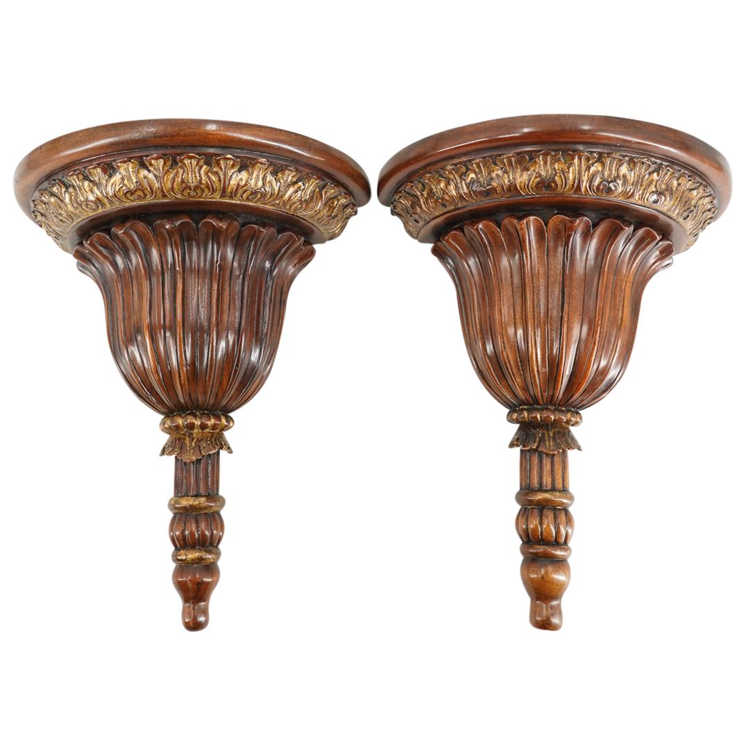 Pair Of English Carved Wooden Wall Brackets Bearing Spencer Crest (1 of 8)