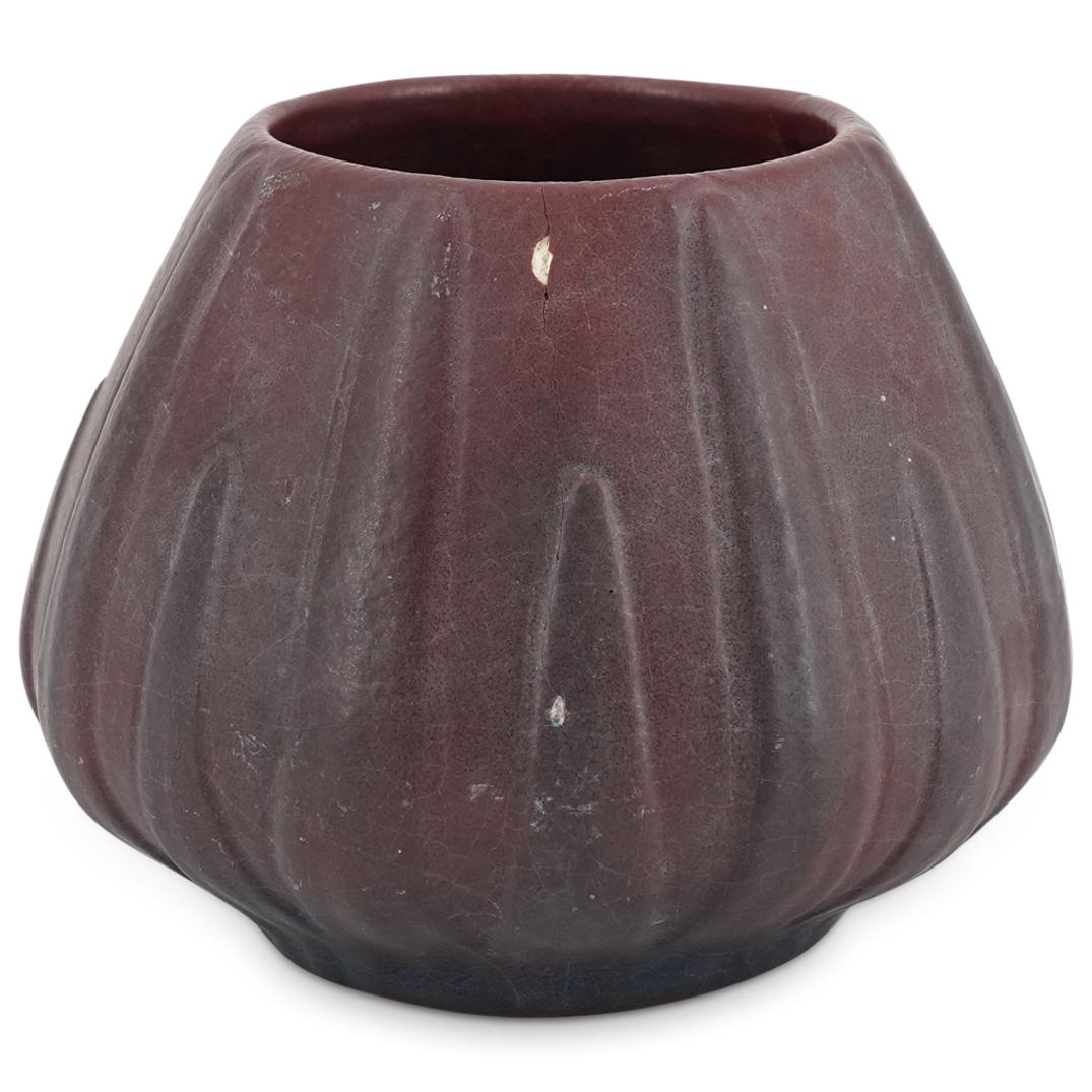 Van Briggle Yucca Leaf Vase (1 of 3)