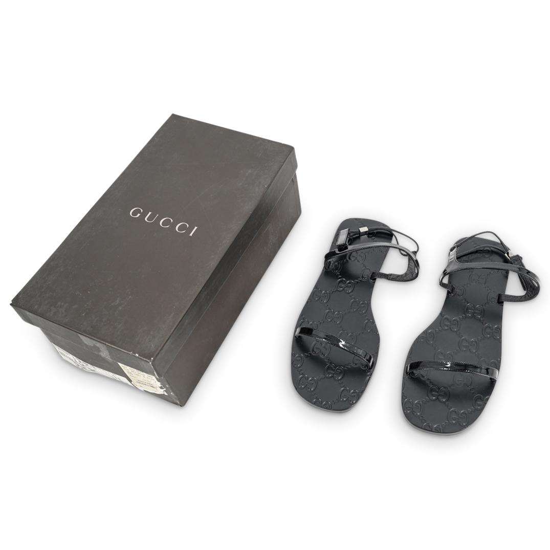 Black Leather Gucci Flat Sandals - Size 7.5 (1 of 7)