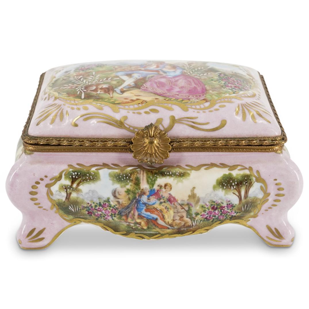 Sevres Porcelain Vanity Box (1 of 10)