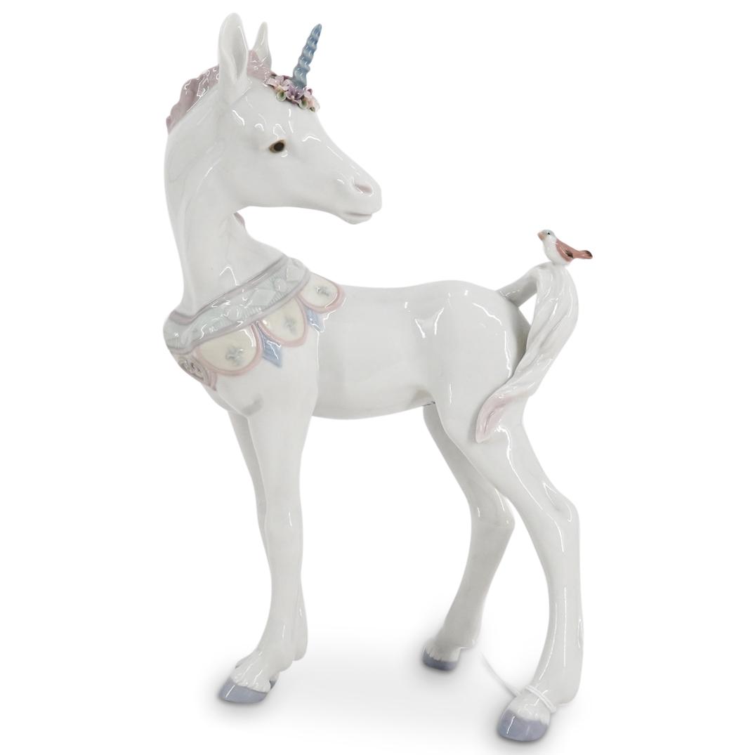 Lladro "Unicorn And Friend" Porcelain Figurine (1 of 5)