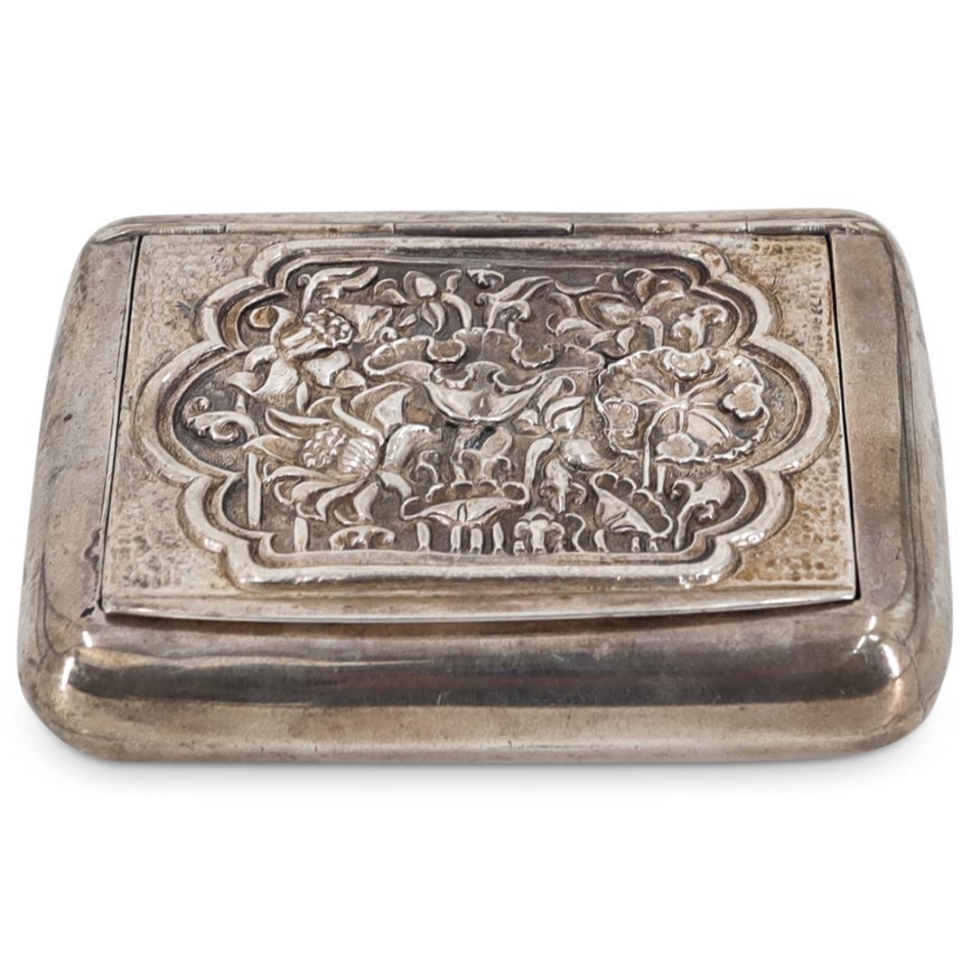 Antique Indonesian 800 Silver Repousse Snuff Box (1 of 4)