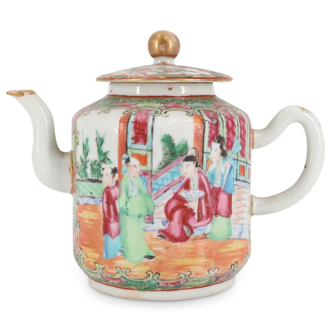 Chinese Export Rose Medallion Porcelain Teapot (0444) on Jan 10, 2023